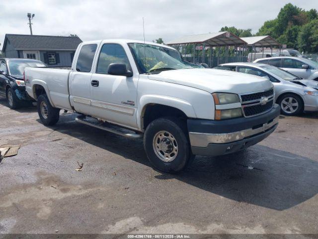  Salvage Chevrolet Silverado 2500