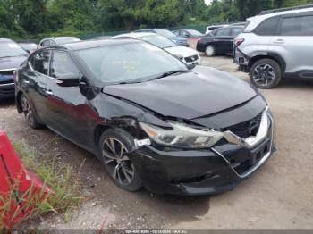  Salvage Nissan Maxima