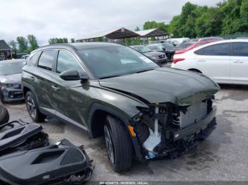  Salvage Hyundai TUCSON