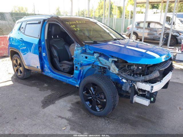  Salvage Jeep Compass