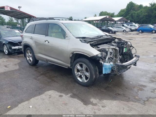 Salvage Toyota Highlander