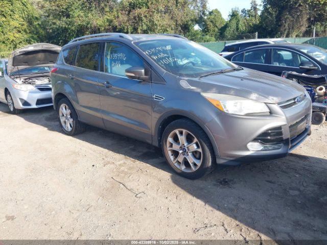  Salvage Ford Escape