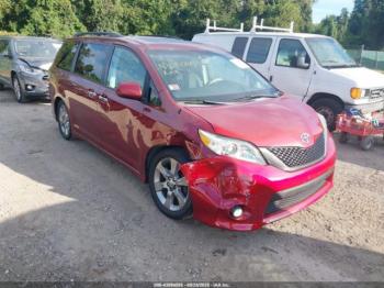  Salvage Toyota Sienna