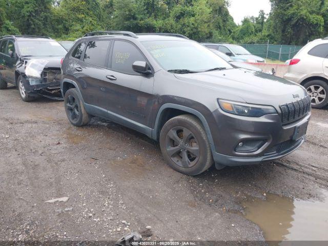  Salvage Jeep Cherokee