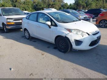  Salvage Ford Fiesta
