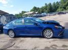 Toyota Camry Le Image 12