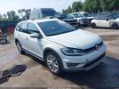 Volkswagen Golf Image 1