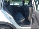 Volkswagen Golf Image 6