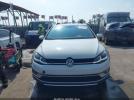 Volkswagen Golf Image 9