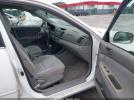 Toyota Camry Le Image 10