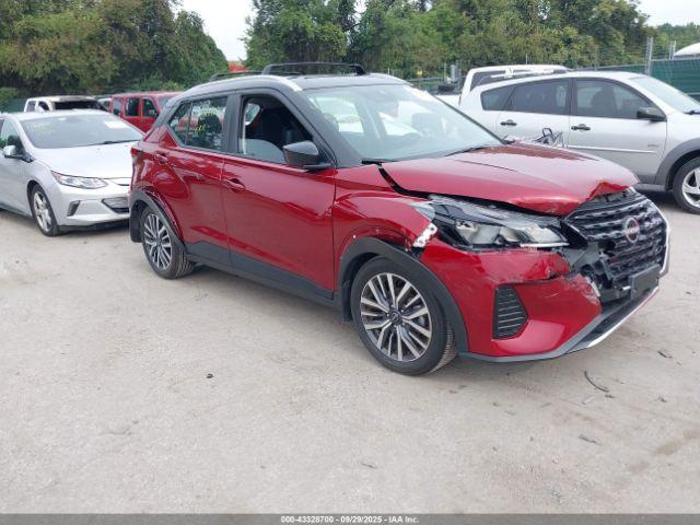  Salvage Nissan Kicks