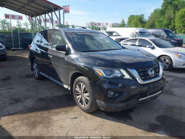  Salvage Nissan Pathfinder