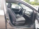Toyota Camry Le Image 4