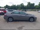 Toyota Camry Le Image 17