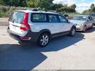 Volvo XC70 3.2 Image 3
