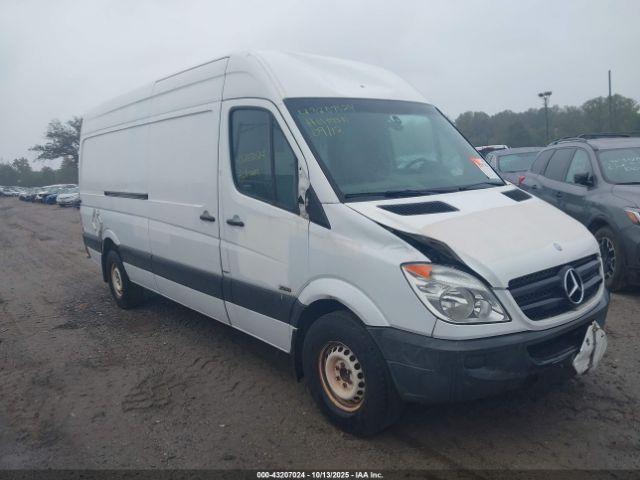  Salvage Mercedes-Benz Sprinter 2500