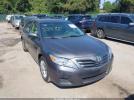 Toyota Camry Le Image 9