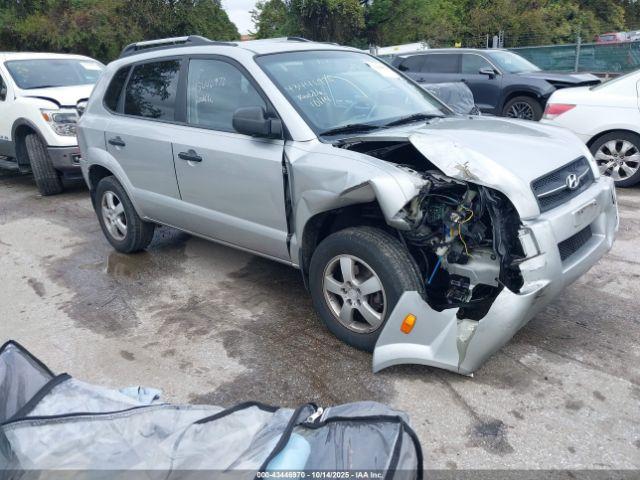  Salvage Hyundai TUCSON