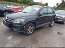 Volkswagen Tiguan S Image 9