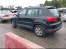 Volkswagen Tiguan S Image 10