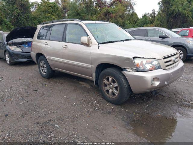  Salvage Toyota Highlander
