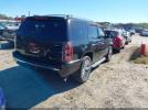 GMC Yukon Denali Image 8