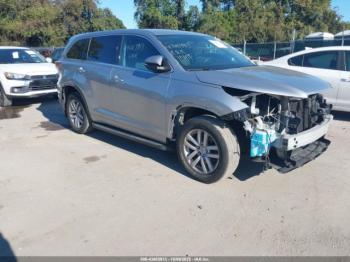  Salvage Toyota Highlander