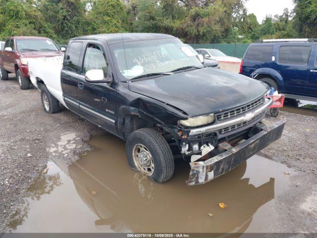  Salvage Chevrolet Silverado 2500