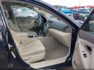 Toyota Camry Le Image 4