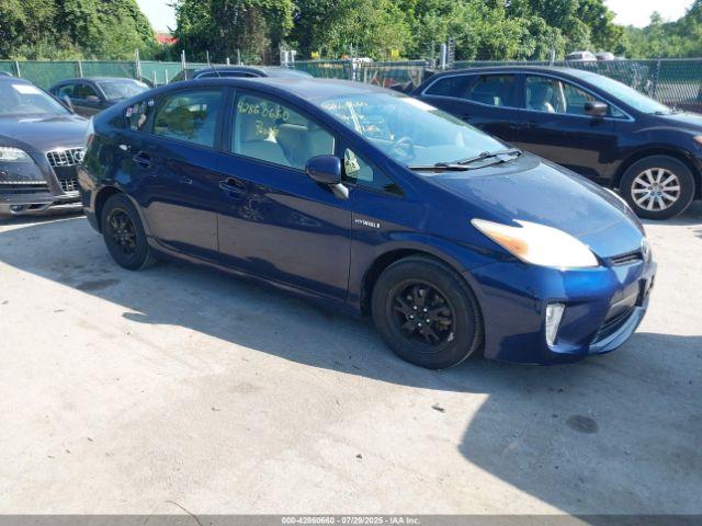  Salvage Toyota Prius