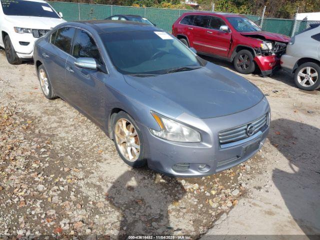  Salvage Nissan Maxima