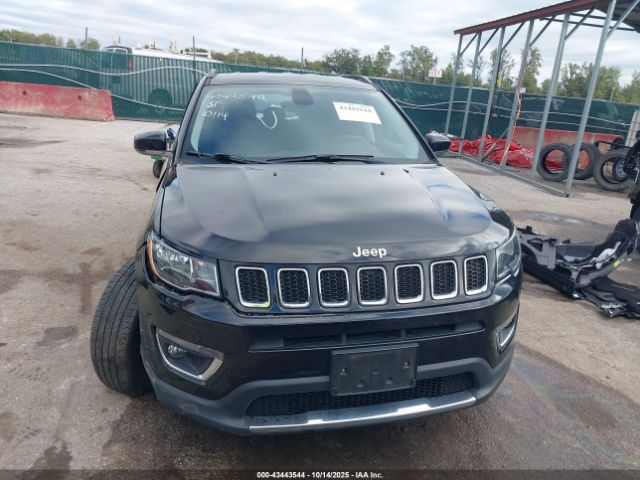 Jeep Compass Limited 4x4 Image 18
