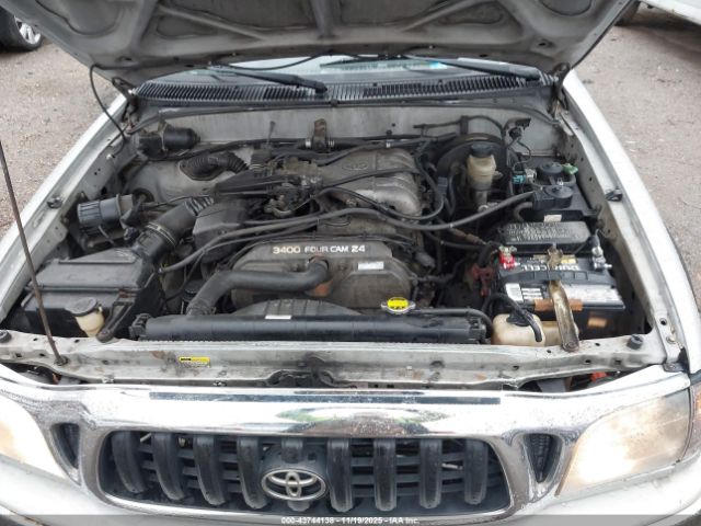 Toyota Tacoma Prerunner V6 Image 4