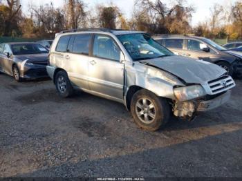  Salvage Toyota Highlander