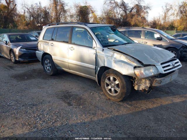  Salvage Toyota Highlander