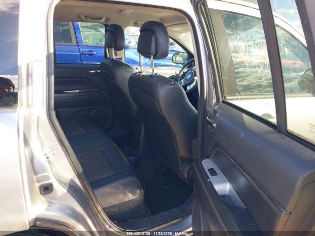 Jeep Compass Latitude Image 12