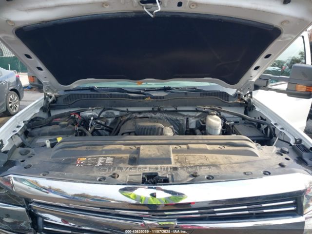 Chevrolet Silverado 3500 Wt Image 6