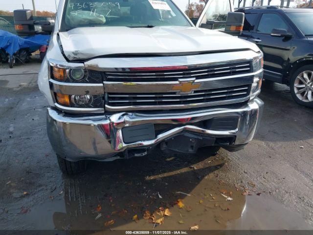 Chevrolet Silverado 3500 Wt Image 8