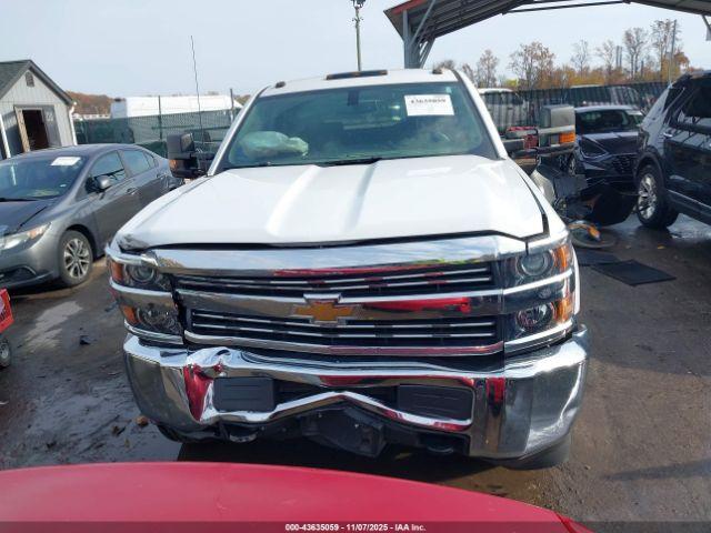 Chevrolet Silverado 3500 Wt Image 5