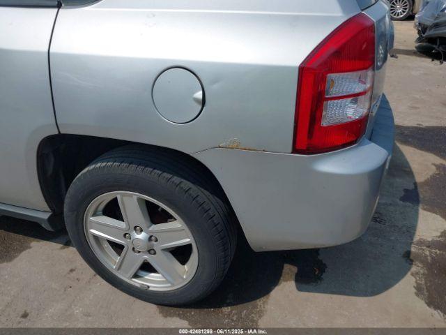 Jeep Compass Sport Image 17