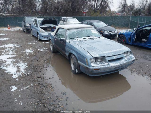  Salvage Ford Mustang