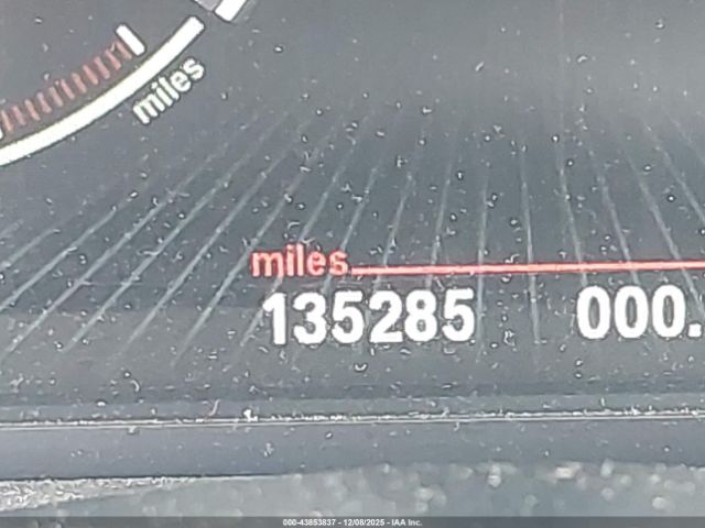 BMW 5 Series Image 3