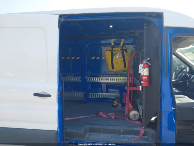 Ford Transit Image 5