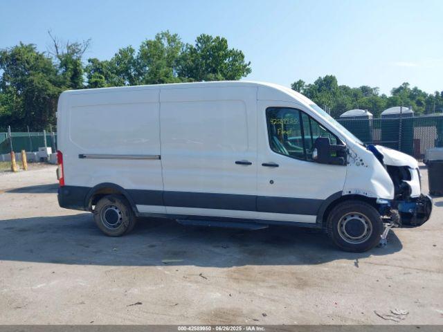 Ford Transit Image 14