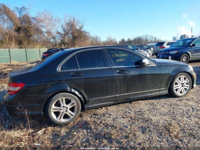 Mercedes-Benz C-Class Image 2