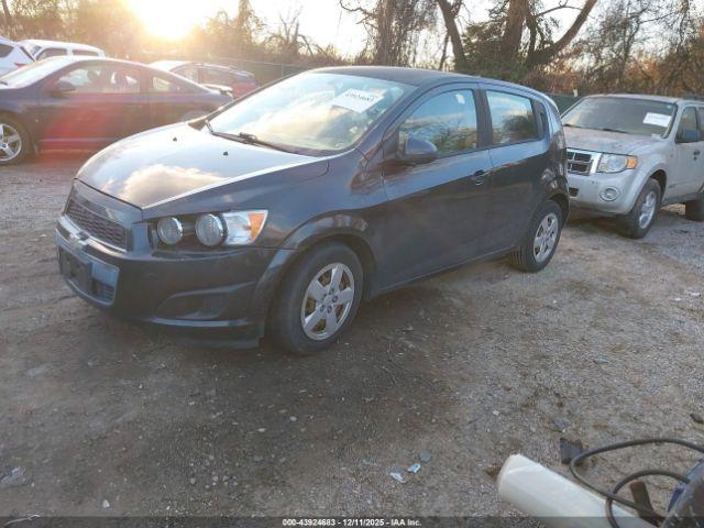 Chevrolet Sonic Ls Auto Image 8