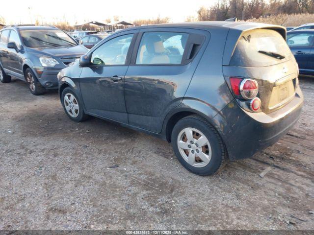 Chevrolet Sonic Ls Auto Image 11