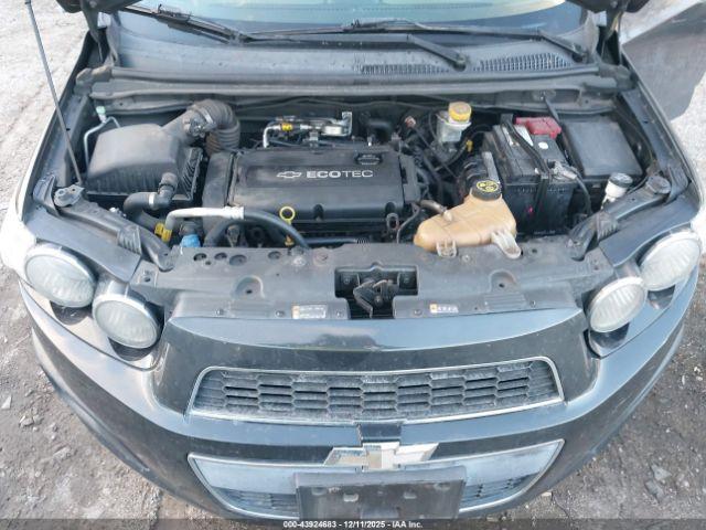 Chevrolet Sonic Ls Auto Image 2