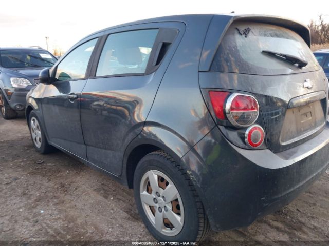 Chevrolet Sonic Ls Auto Image 6