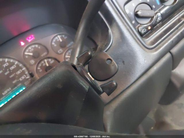 Chevrolet Silverado 1500 Image 9